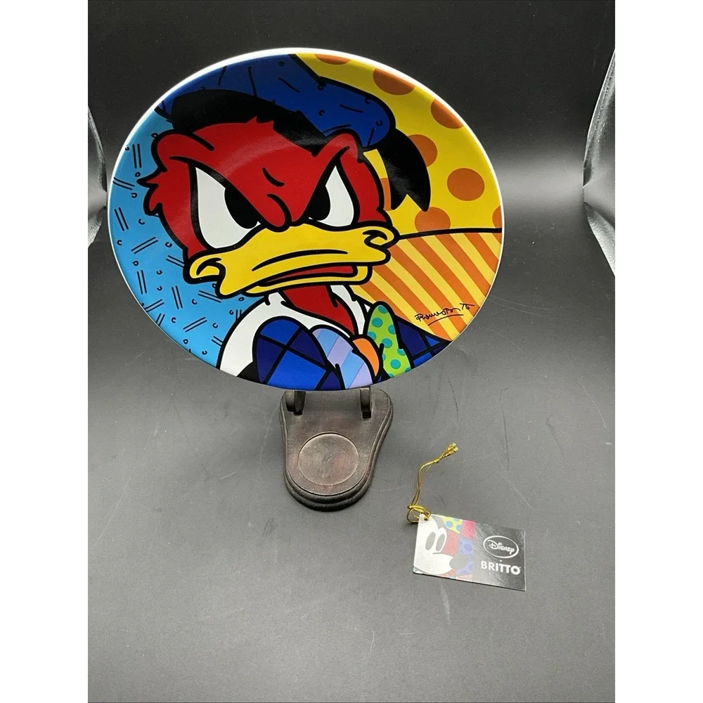 Disney Donald Duck Plate by Romero Britto *NEW* Gift Boxed